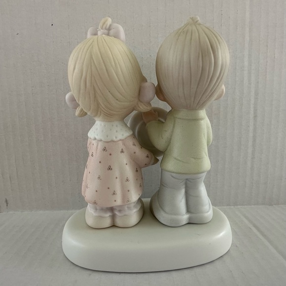 Precious Moments 10th Anniversary Cake Topper - Cream and Pink - Picture 2 of 16